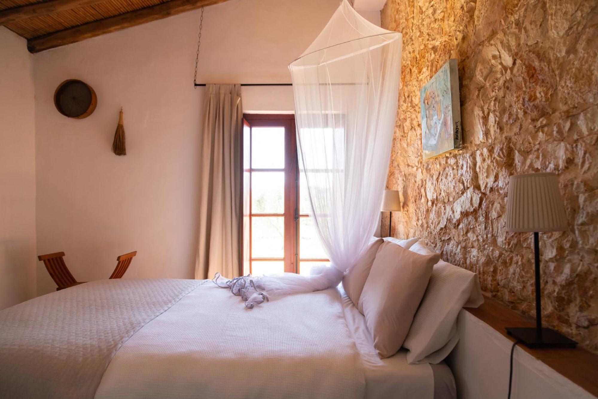 Casas Na Vinha - Monte Da Casteleja, Wine Estate - Eco Turismo Rural Лагуш Экстерьер фото
